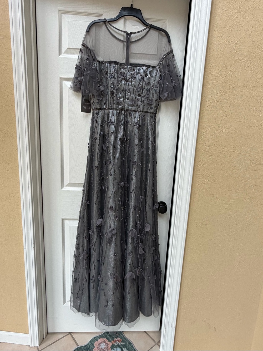 Theia - Picture 4 of 8